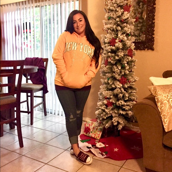 Meet your Posher, Heather - Picture 6 of 7